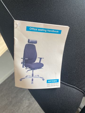 828965-10 Electric desk with office chair and furniture