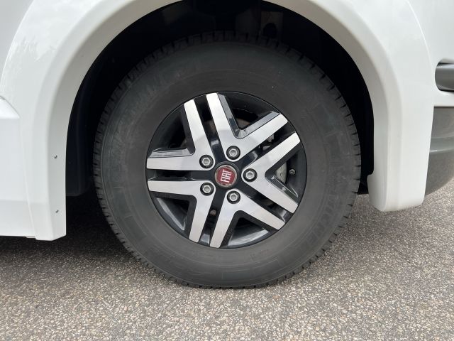 895251-23 Fiat Roller Team Kronos 284 Integral 148 hp -2018