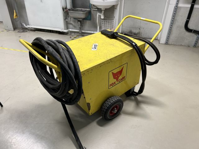 828979-3 Foxcart 2000B mobile power unit for aircraft