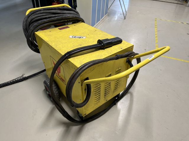 828979-5 Foxcart 2000B mobile power unit for aircraft