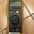 877398-1 Digital multimeter Fluke 233