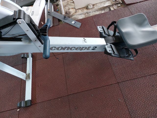 646727-3 Concept rowing machine without display