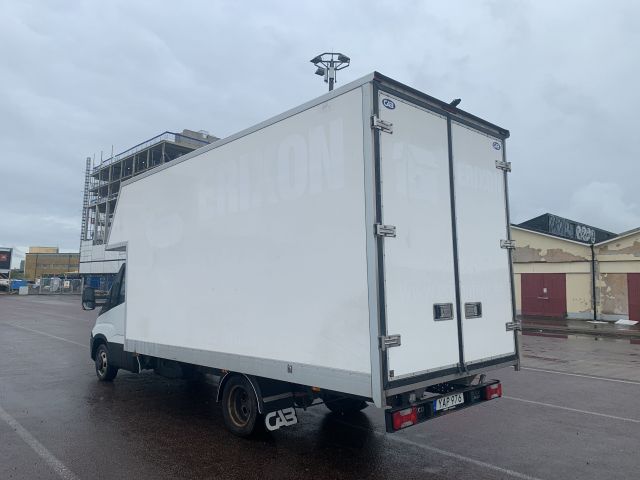 902373-3 Iveco Daily 3.0D -2015