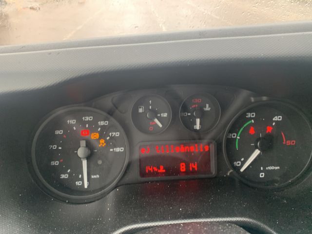 902373-33 Iveco Daily 3.0D -2015