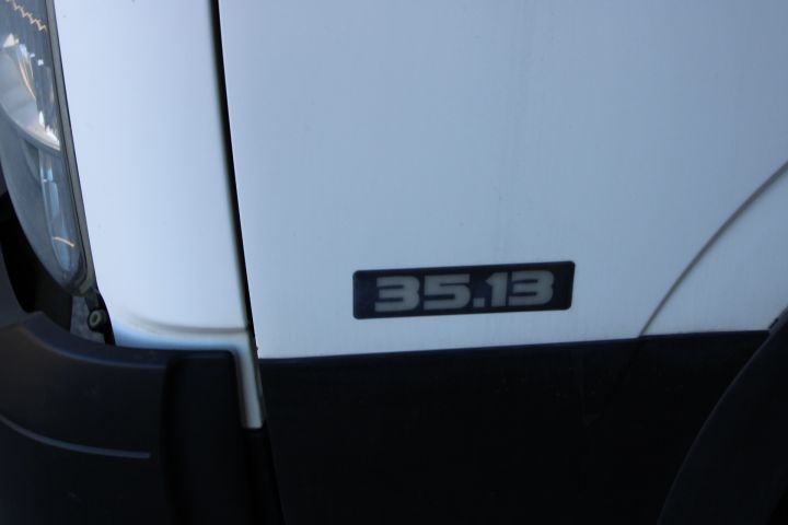 908936-19 Nissan F24 Cabstar - 2006