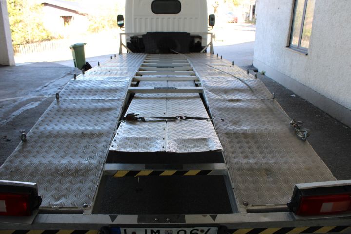 908936-20 Nissan F24 Cabstar - 2006