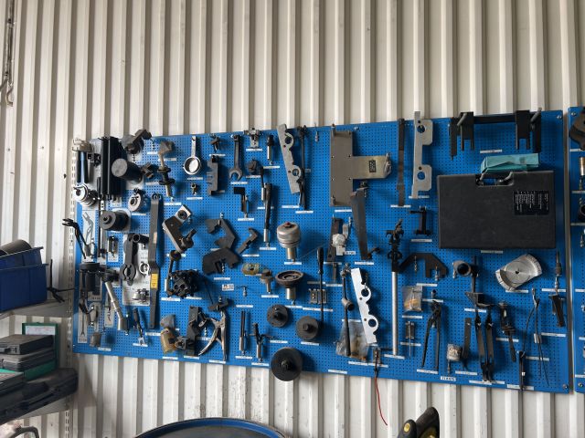 896704-1 BMV workshop Special tools