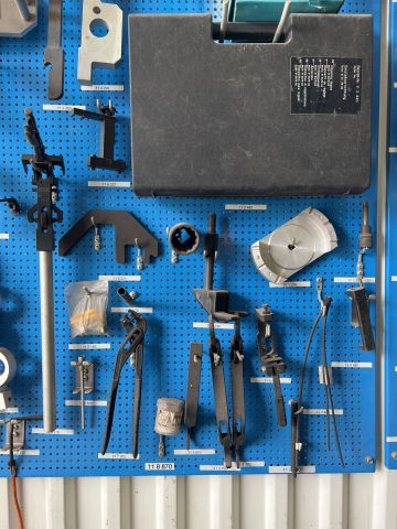 896704-5 BMV workshop Special tools