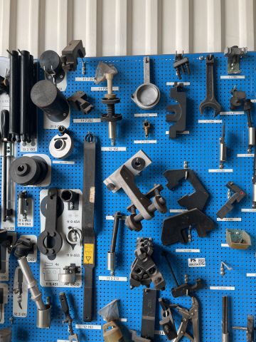 896704-7 BMV workshop Special tools