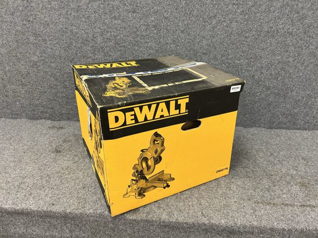 892594-1 DeWalt DWS778-QS Cutting / miter saw 250mm 1850W