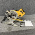 892594-4 DeWalt DWS778-QS Cutting / miter saw 250mm 1850W