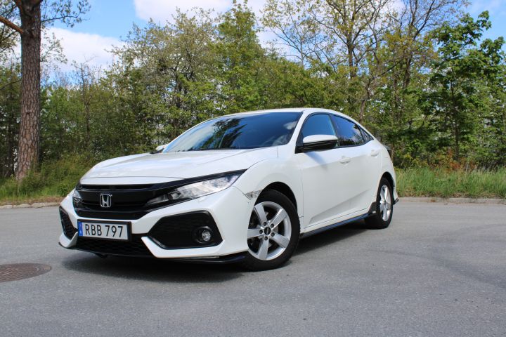 805751-2 Honda Civic 5-door 1.5 i-VTEC Turbo CVT - 2017