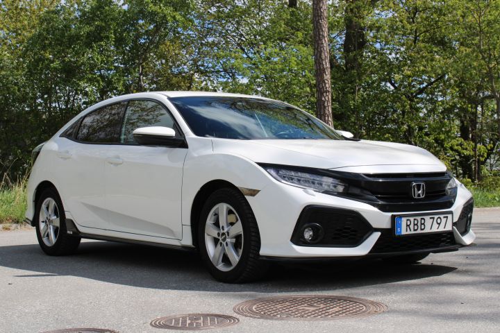 805751-4 Honda Civic 5-door 1.5 i-VTEC Turbo CVT - 2017