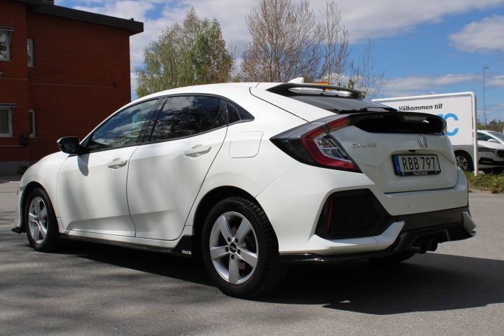 805751-8 Honda Civic 5-door 1.5 i-VTEC Turbo CVT - 2017