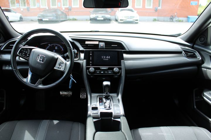 805751-13 Honda Civic 5-door 1.5 i-VTEC Turbo CVT - 2017