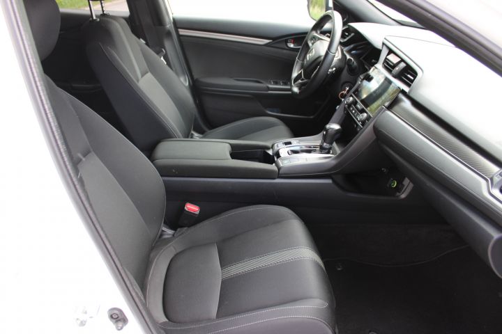 805751-16 Honda Civic 5-door 1.5 i-VTEC Turbo CVT - 2017