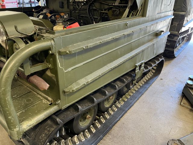 910015-10 Volvo BM 202 bandvagn - 1968 registrerad
