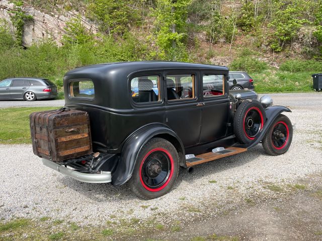 872203-4 Buick Model 67 Sedan 4.5 - 1931