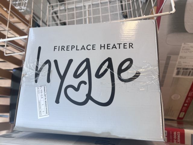 867983-8 Collection of electronics and baskets