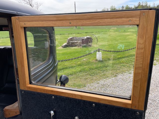 872203-69 Buick Model 67 Sedan 4.5 - 1931