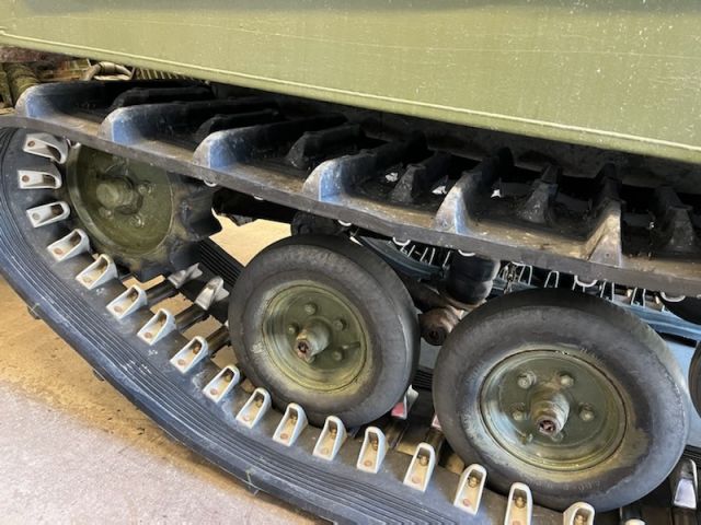 910015-82 Volvo BM 202 bandvagn - 1968 registrerad