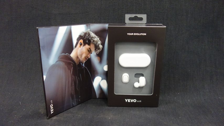 909768-3 Yevo Air True Wireless Earphones - White