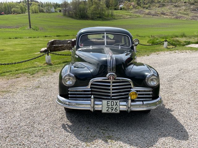 872204-9 Pontiac Streamliner Sedan 4.1 - 1946