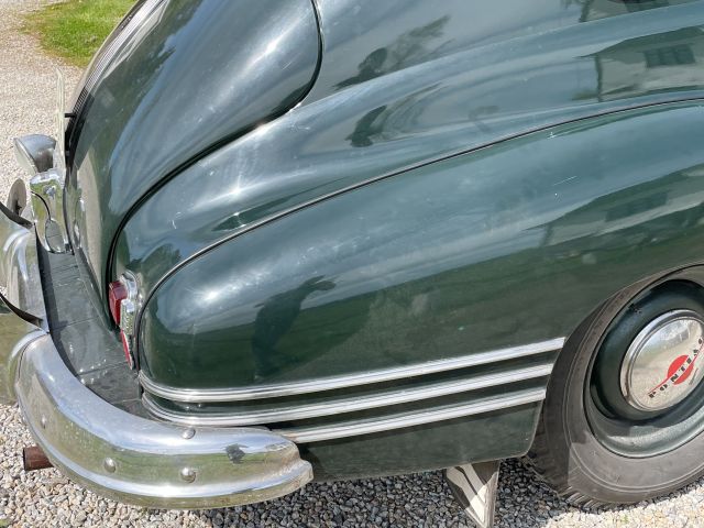 872204-21 Pontiac Streamliner Sedan 4.1 - 1946