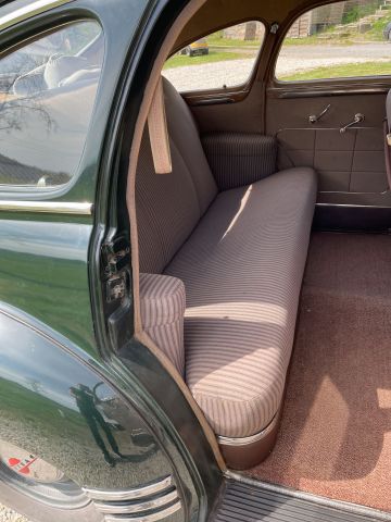 872204-51 Pontiac Streamliner Sedan 4.1 - 1946