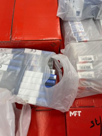 909888-12 Assortment with wire nails, staples, brass nails etc.