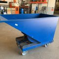 810290-1 Tippcontainer på hjul med gaffelgenomföring