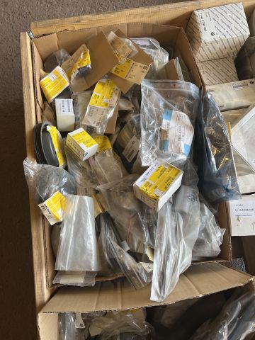 896715-8 BMW Original Parts Part 5