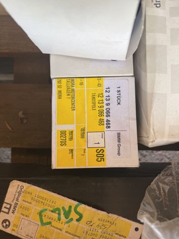 896715-11 BMW Original Parts Part 5