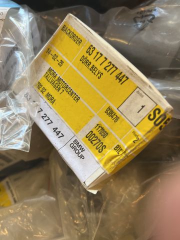 896715-18 BMW Original Parts Part 5