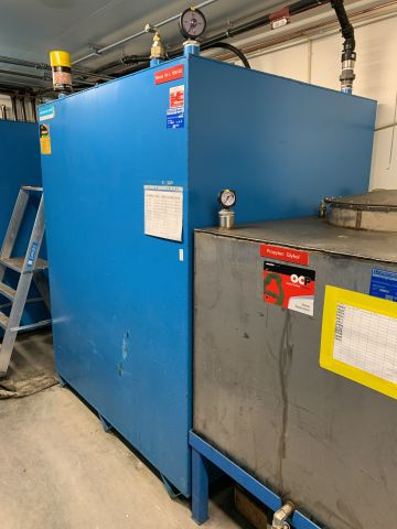 810299-1 Oil tank for engine oil 5100 liters with oil pump