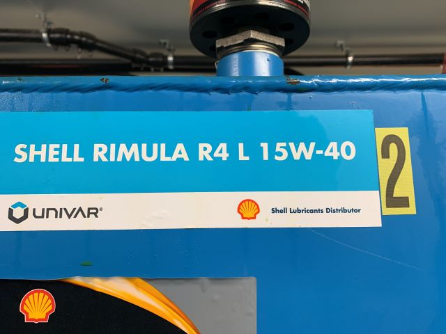 810299-5 Oil tank for engine oil 5100 liters with oil pump