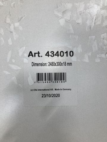 910248-3 Ca 35 st hyllplan Elfa 434010 2480x300x18 mm