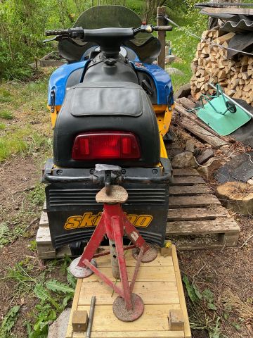 886613-4 Ski-Doo MXZ 670 0.7 - 1996