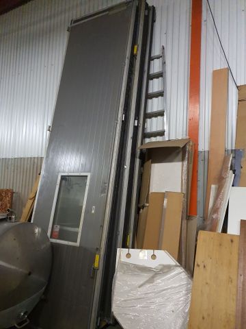 911005-1 Industrial door with window 750 x 450 cm