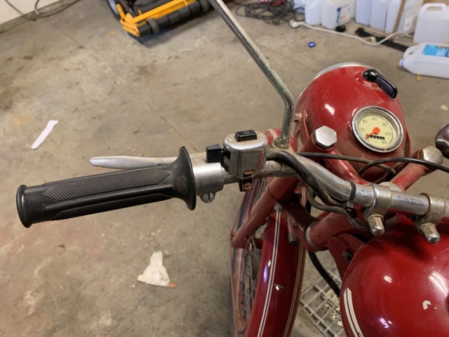 810303-8 Veteran motorcycle Monark CZ M / 300 -1950