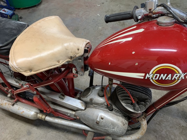 810303-15 Veteran motorcycle Monark CZ M / 300 -1950