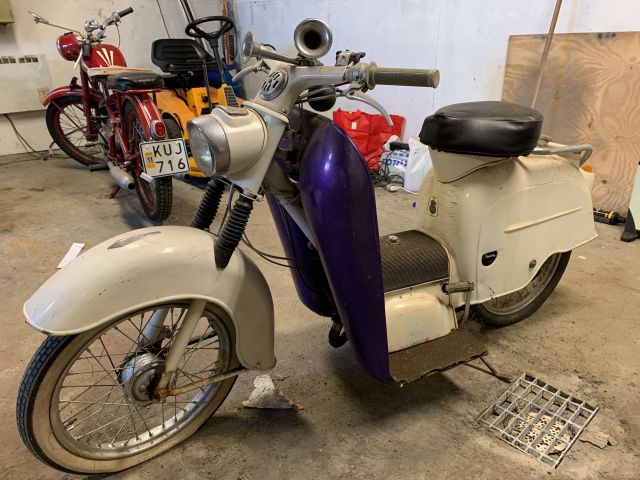810304-1 Veteran moped Husqvarna
