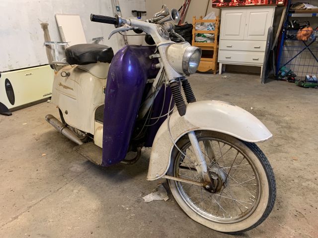 810304-4 Veteran moped Husqvarna
