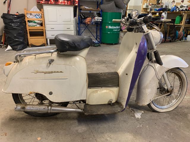 810304-5 Veteran moped Husqvarna