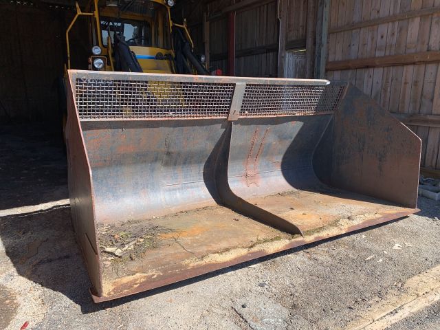 810309-17 Wheel loader Volvo BM 4300