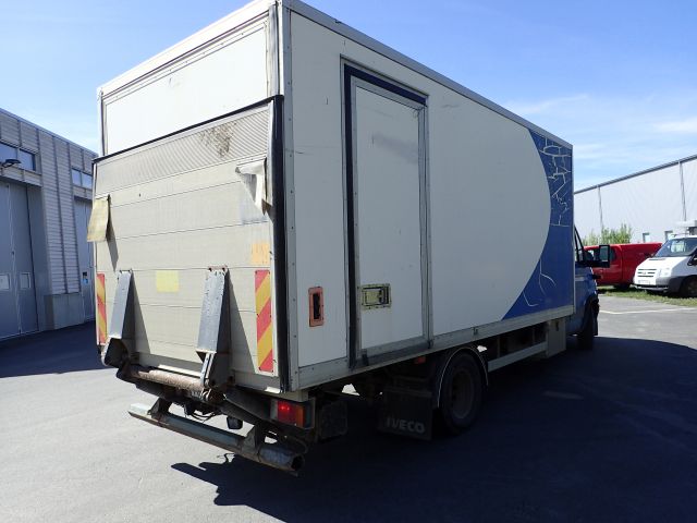 861763-5 Iveco Daily 65C15 Van 2.8 146hp, 2002