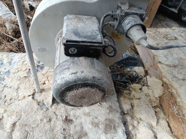 889081-7 Chip suction