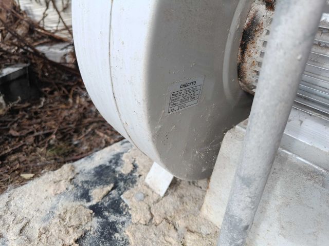 889081-8 Chip suction