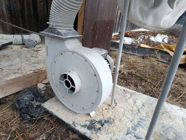 889081-11 Chip suction