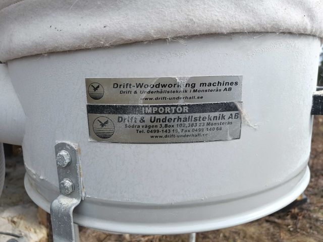 889081-12 Chip suction